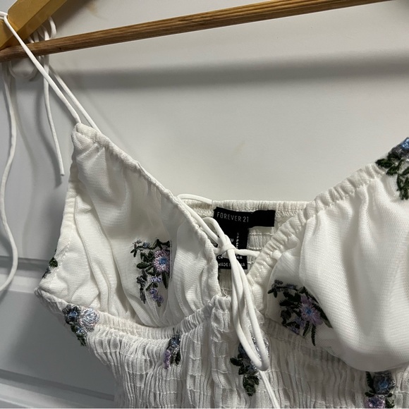 Adorable embroidered F21 spaghetti tie strap bralette top. Size S. - Picture 9 of 9